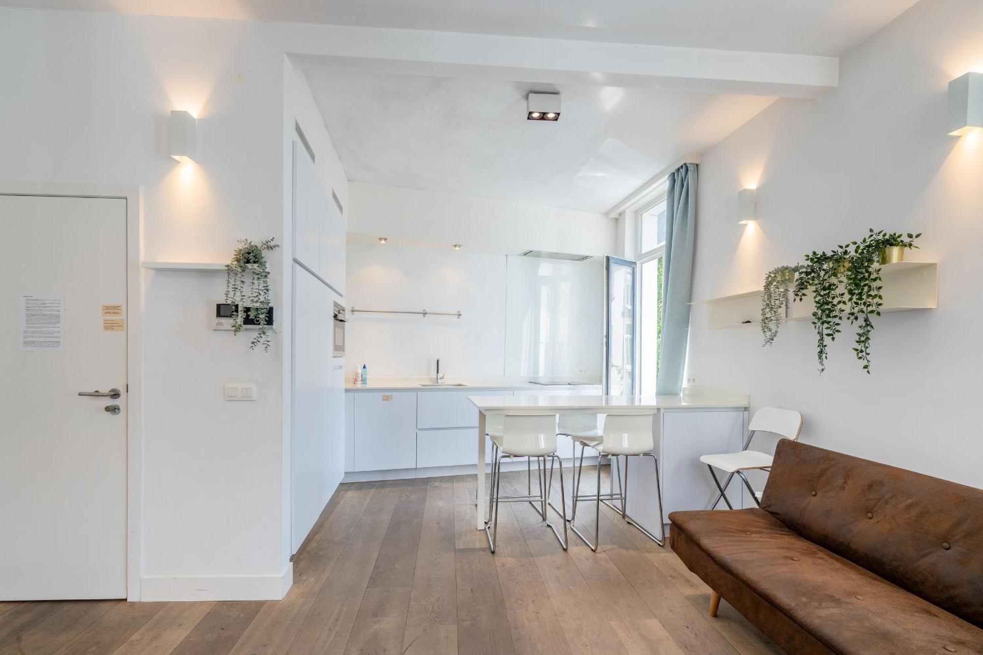 Light Modern Apartment In The Heart Of Amberes Exterior foto