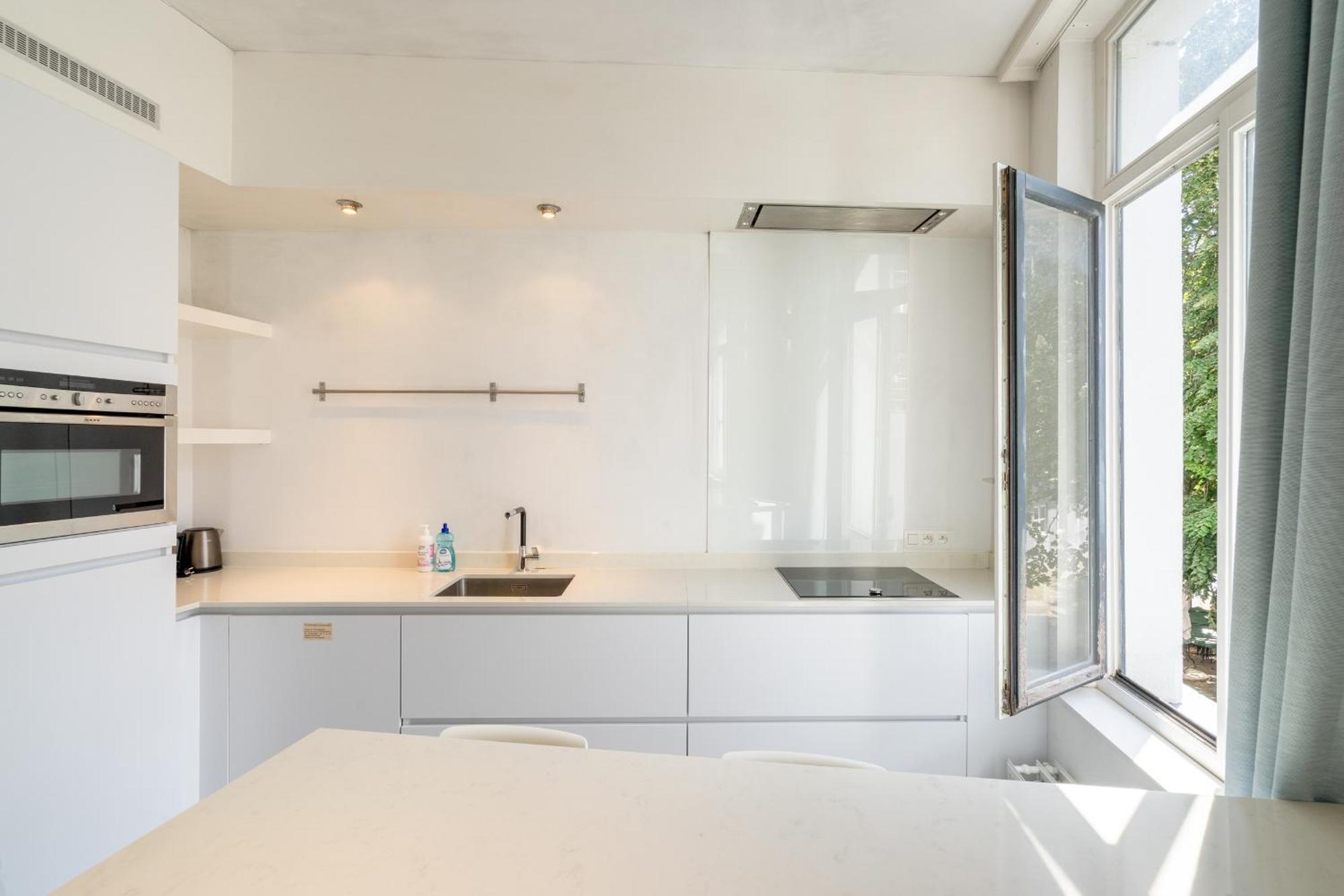 Light Modern Apartment In The Heart Of Amberes Exterior foto