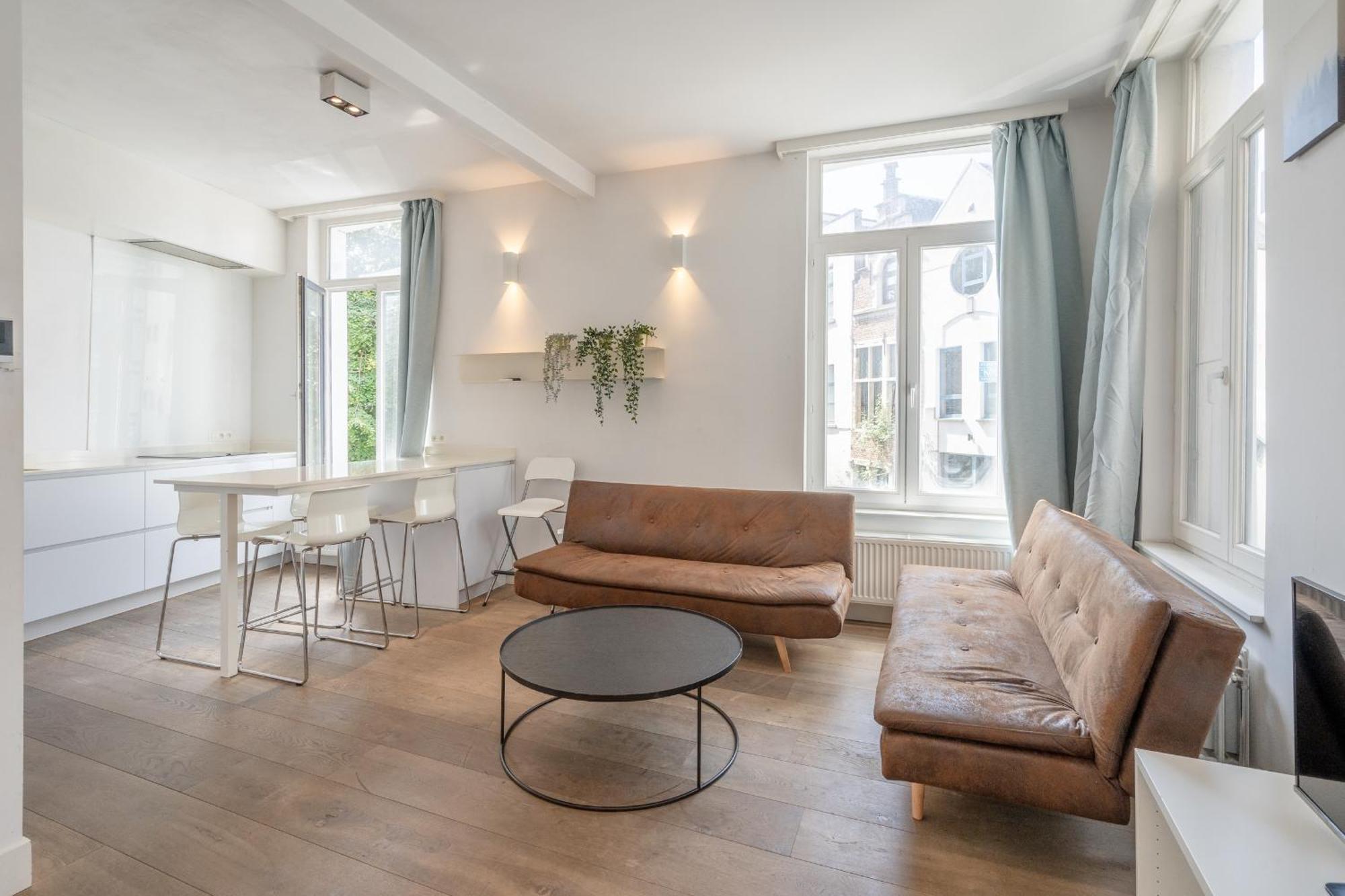 Light Modern Apartment In The Heart Of Amberes Exterior foto