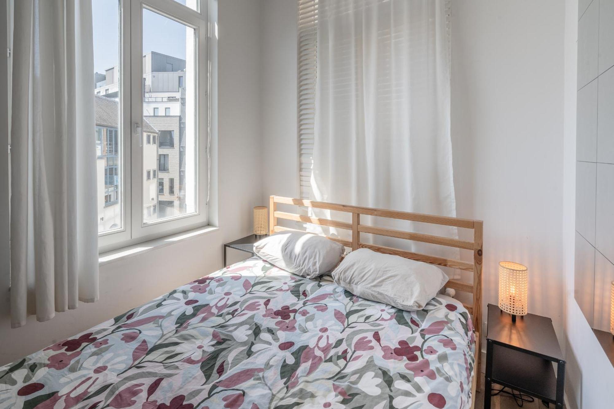 Light Modern Apartment In The Heart Of Amberes Exterior foto