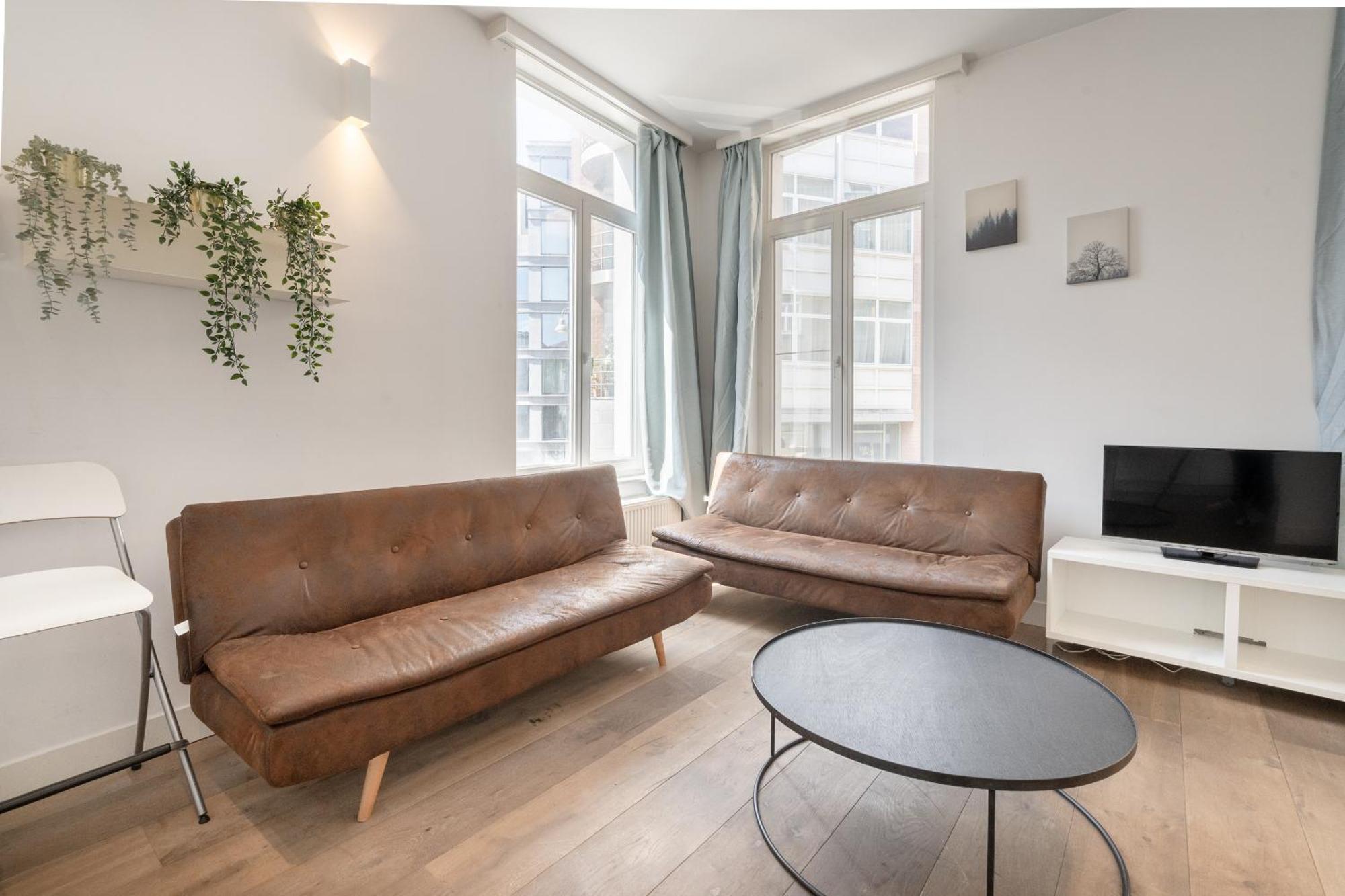 Light Modern Apartment In The Heart Of Amberes Exterior foto